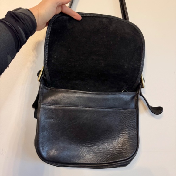 Vintage 1990s Black Leather Patricia's Legacy Coach Saddle Style Shoulder Bag - Picture 5 of 15